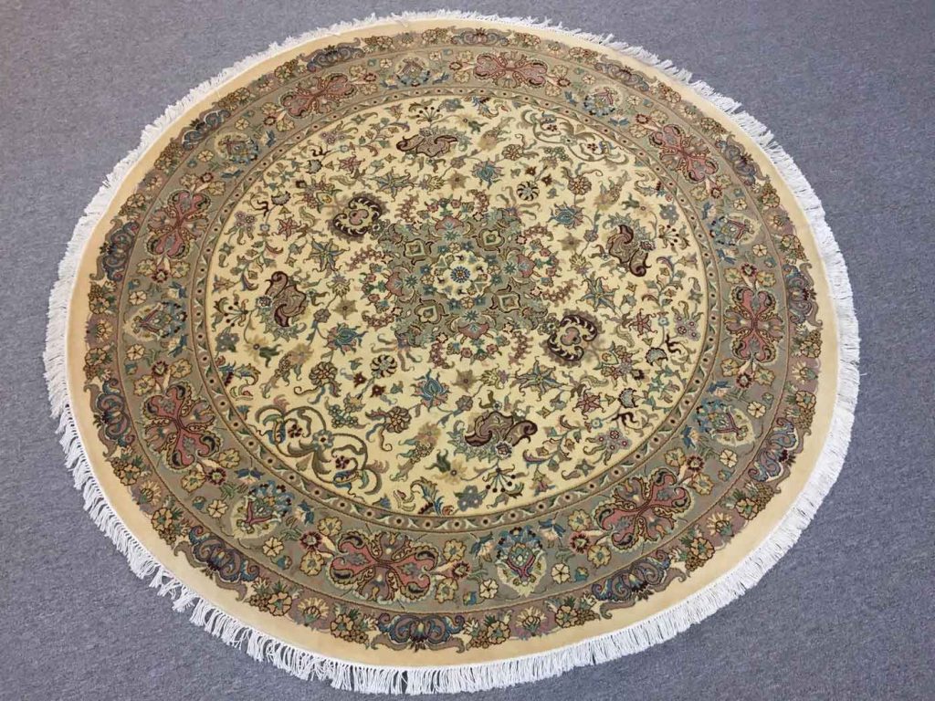 Round Carpets – Pandit Carpets